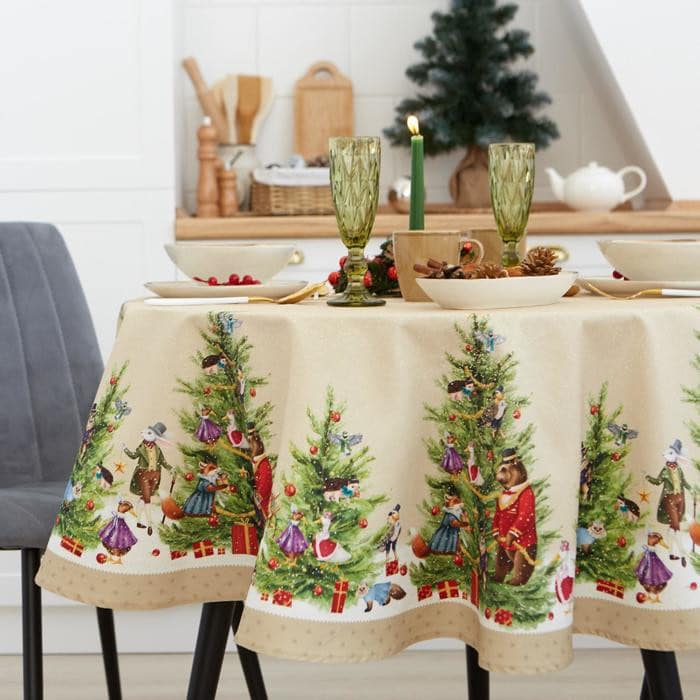Скатерть Noble Christmas d=220 см